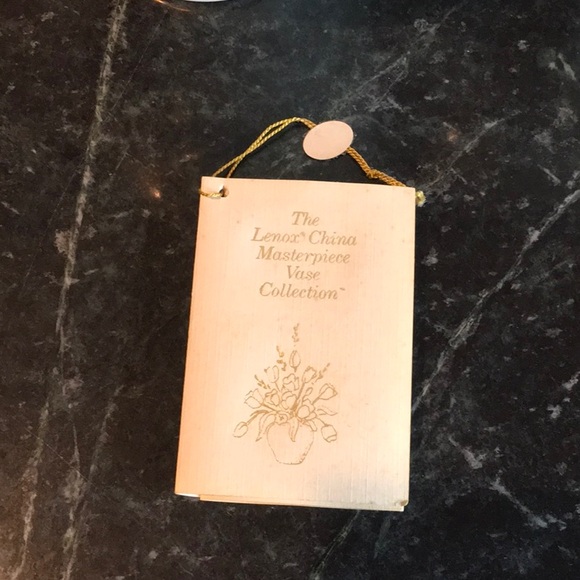 Bundle of 2 Lenox Vases - Picture 4 of 4